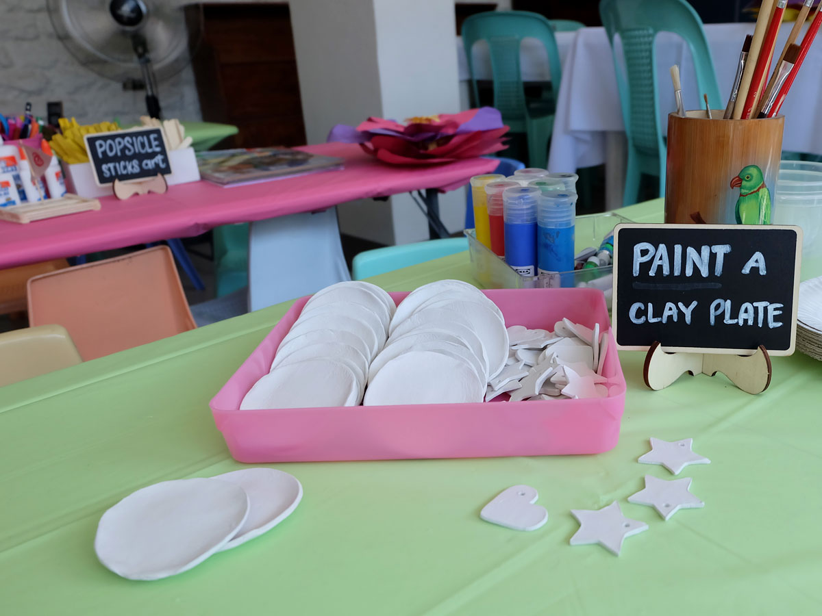 Moana Party Crafts: Paint a Clay Plate