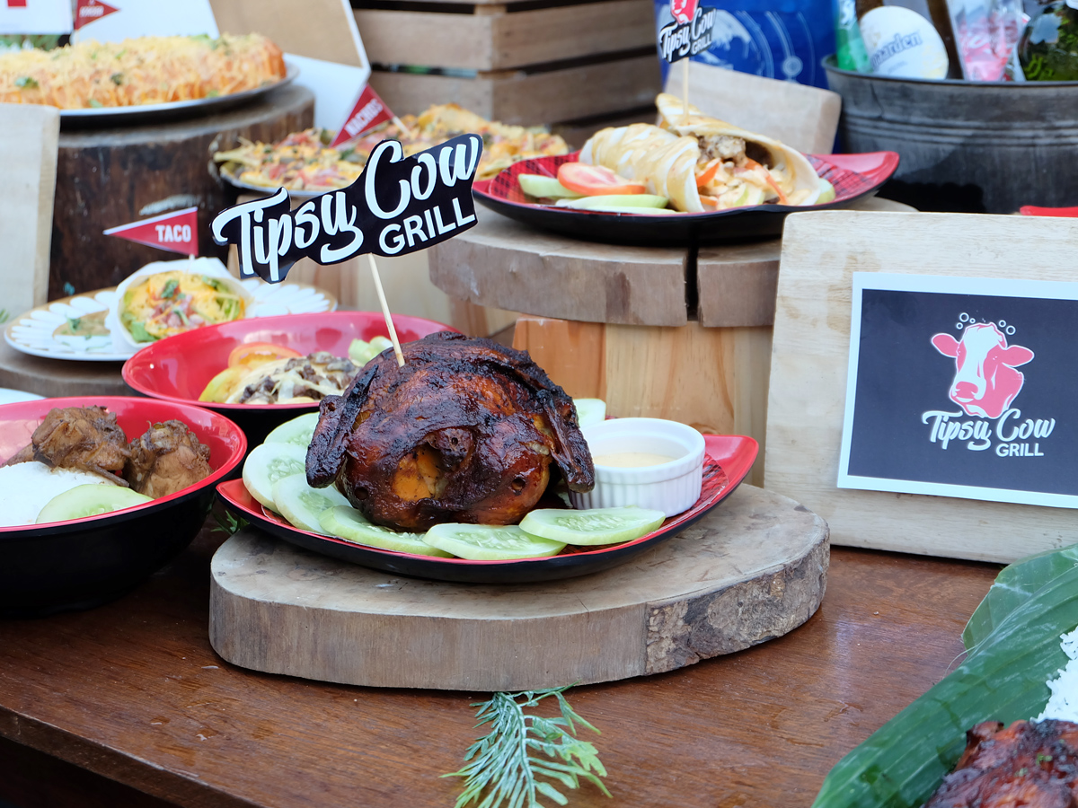 Hoops and Noms: Taft Food by the Court. Tipsy Cow Grill