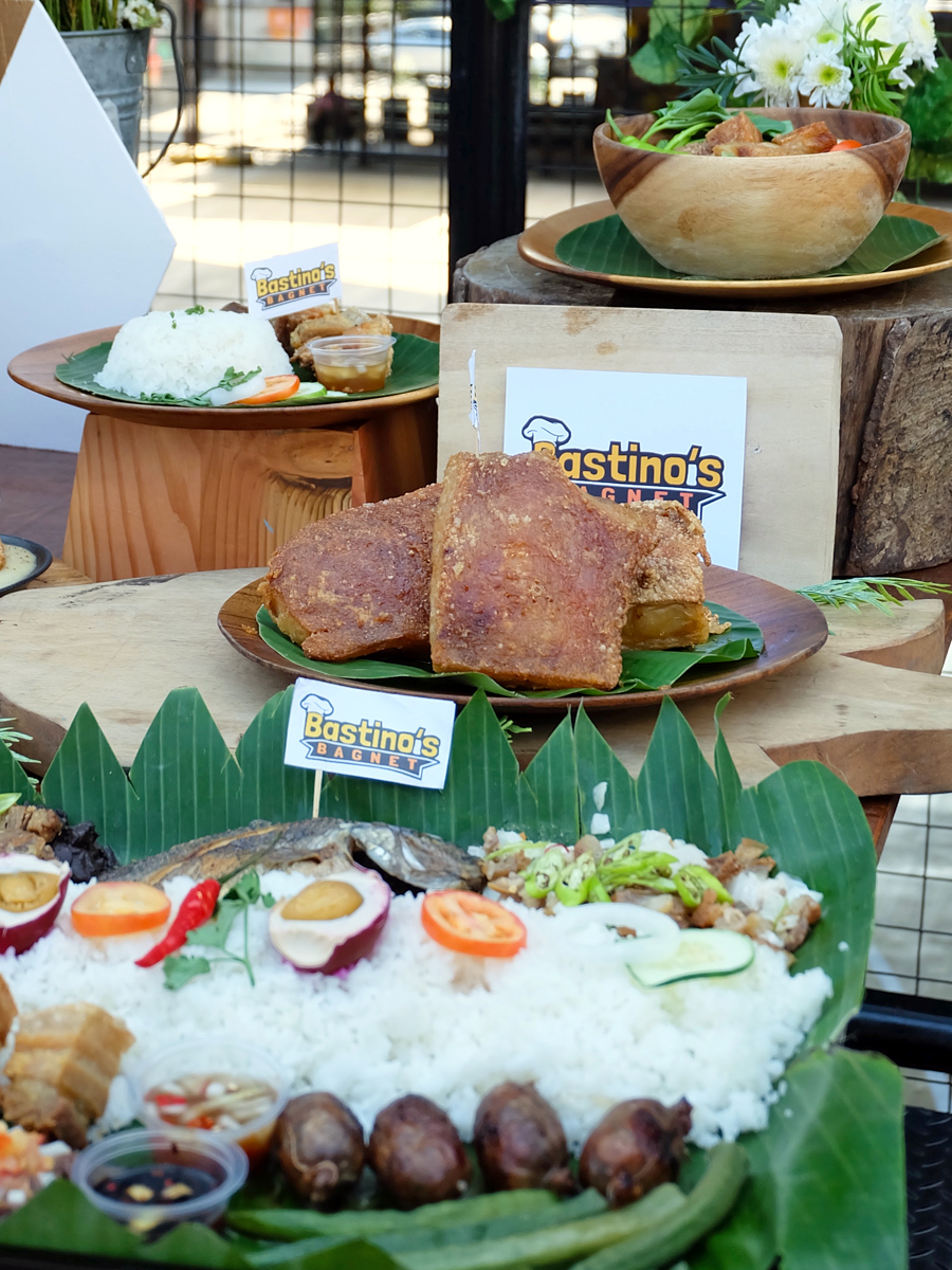 Hoops and Noms: Taft Food by the Court. Bastino's Bagnet
