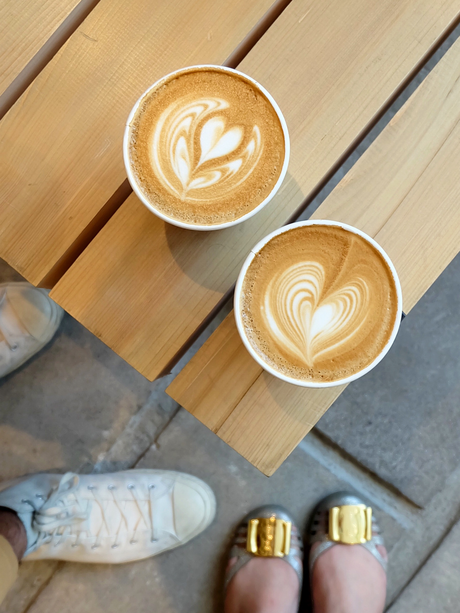 % Arabica Manila
