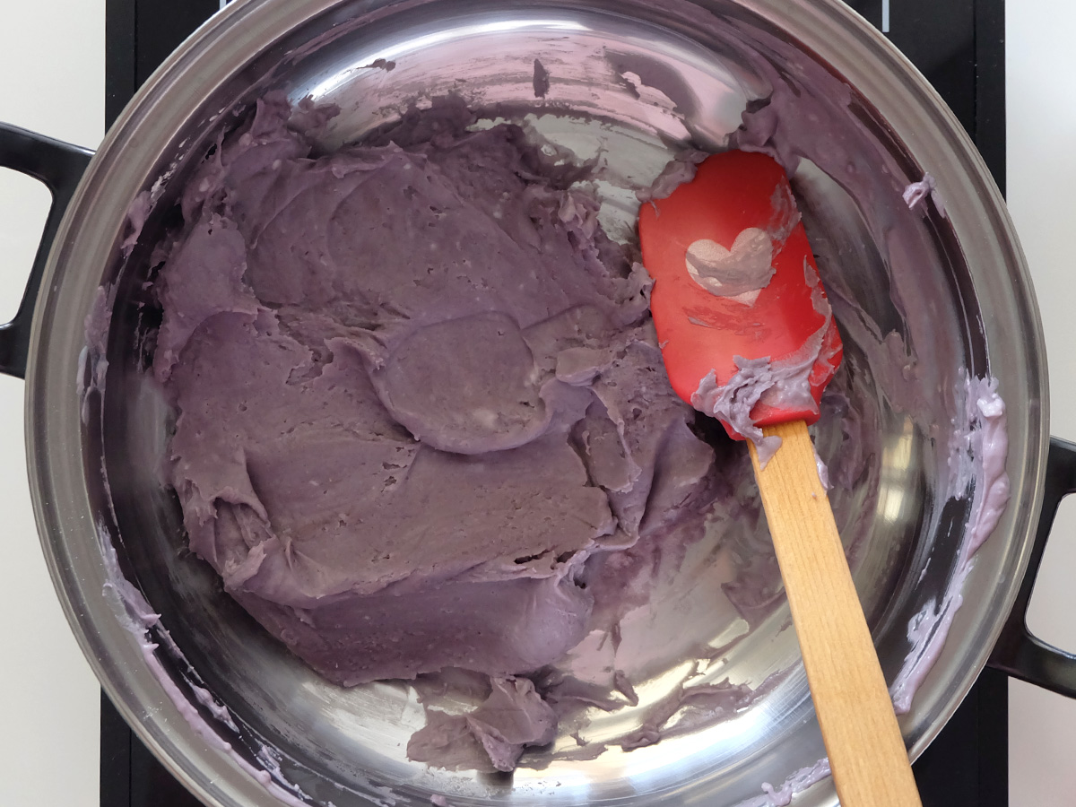  Easy Peasy Homemade Play Dough Recipe
